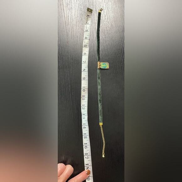 Handmade Velvet Choker Necklace with Woodland Fairy Pendant - Picture 4 of 6